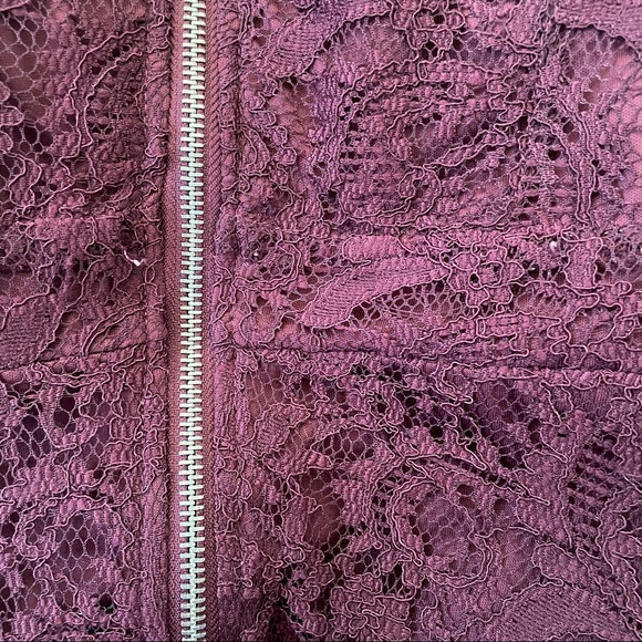 Formal Lace Dress - Picture 4 of 9